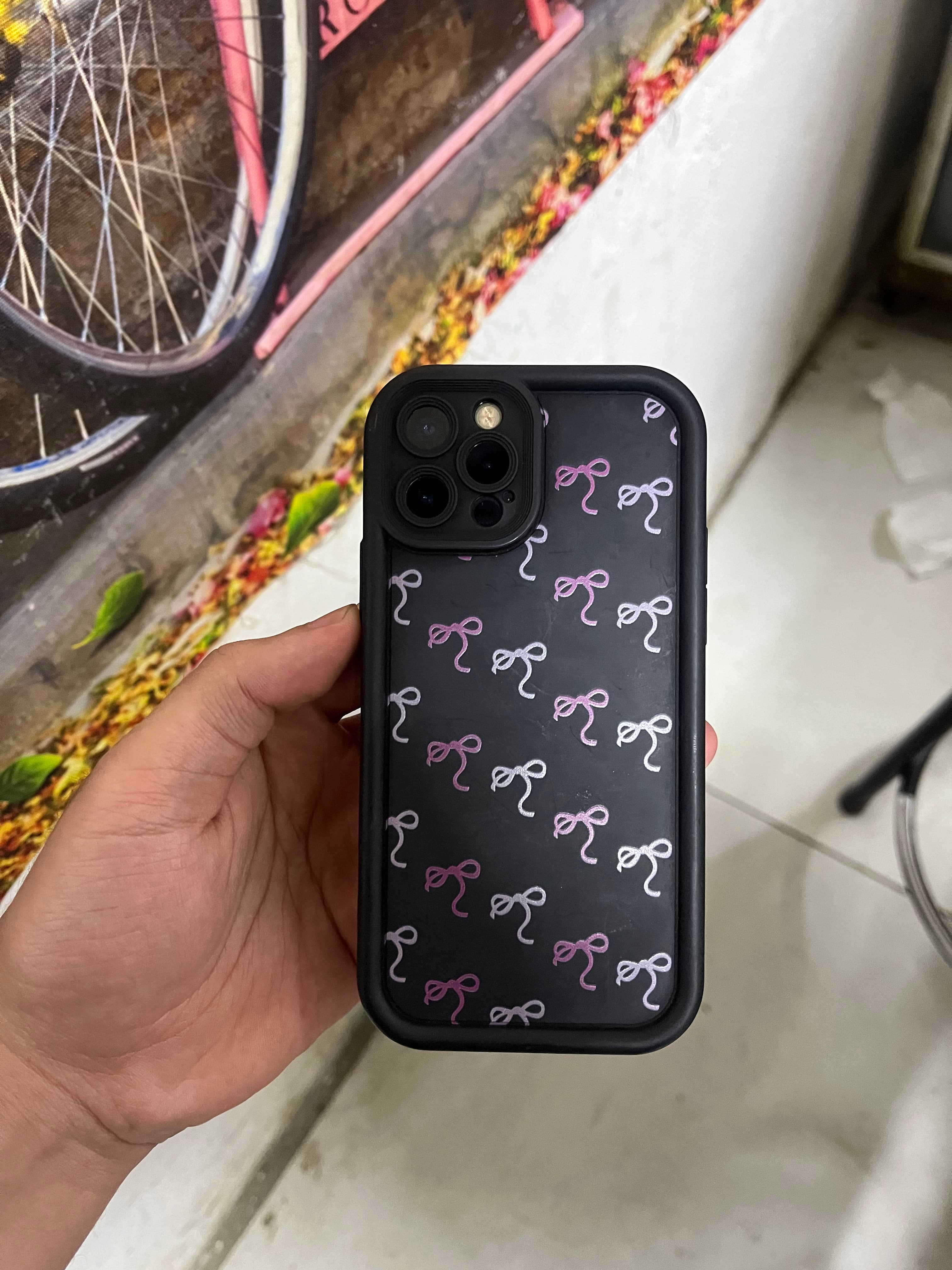 Nhặc được một chiếc iphone 12 - ảnh 2